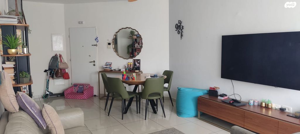 דירה, הרא"ה 93, עליות, רמת גן