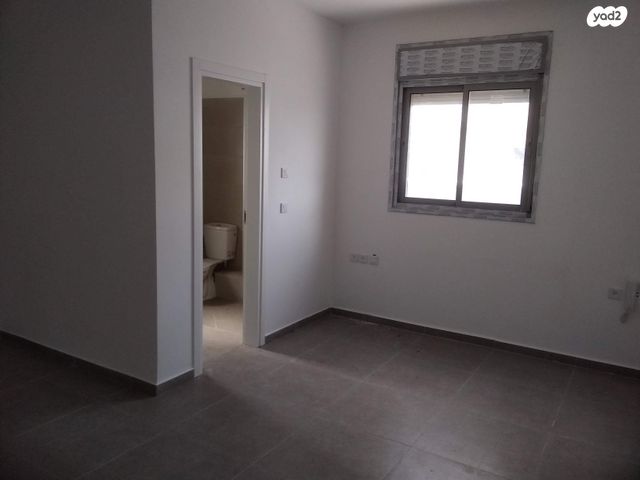 גג/ פנטהאוז, אהוד מנור 9, נאות אפק, אפקה, קרית ביאליק