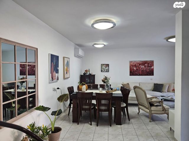 דירת גן, צאלון 430, נוף כינרת, טבריה