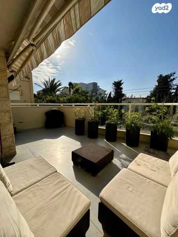 דירה, לאה 28, כרמליה, חיפה