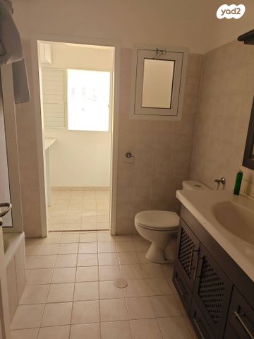 דופלקס, עמק חפר 8, הדרים, הדרים החדשה, כפר סבא