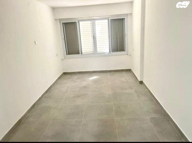 שמעון בר גיורא 9