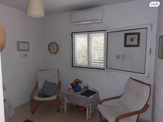 דו משפחתי, כרמל 49, צור יגאל, כוכב יאיר / צור יגאל