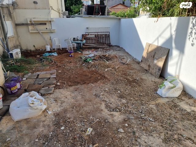 דירה, הרב שמחה אסף 16, דובדבן הכפר, כפר סבא