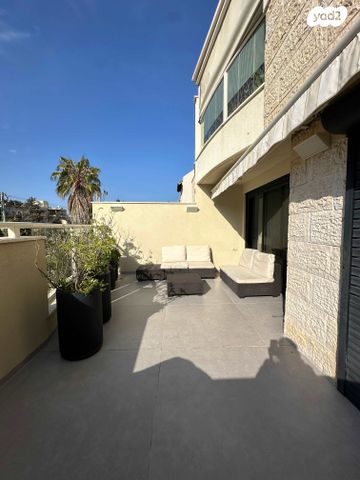 דירה, לאה 28, כרמליה, חיפה