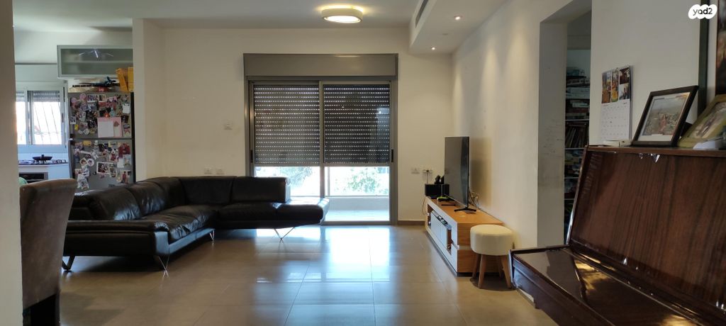 שאול טשרניחובסקי 22