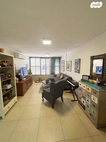 דירה, ארזים 4, ראשונים, כפר סבא