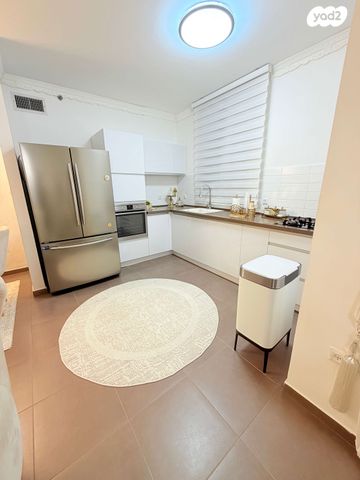 דירה, המגדל הלבן 2, שאר העיר, רמלה