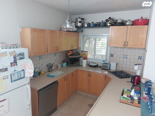 דו משפחתי, כרמל 49, צור יגאל, כוכב יאיר / צור יגאל