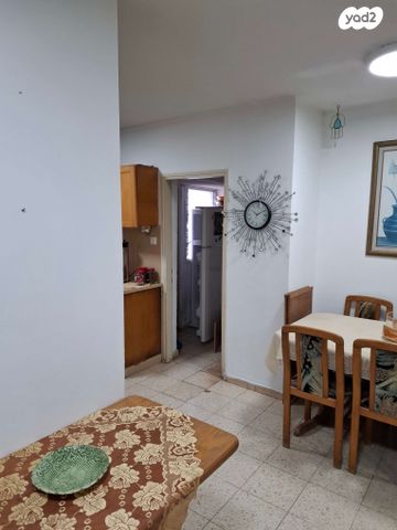 דירת גן, הגלעין 4, נווה גנים, פרדס חנה כרכור