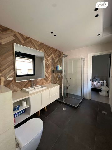 דירה, לאה 28, כרמליה, חיפה