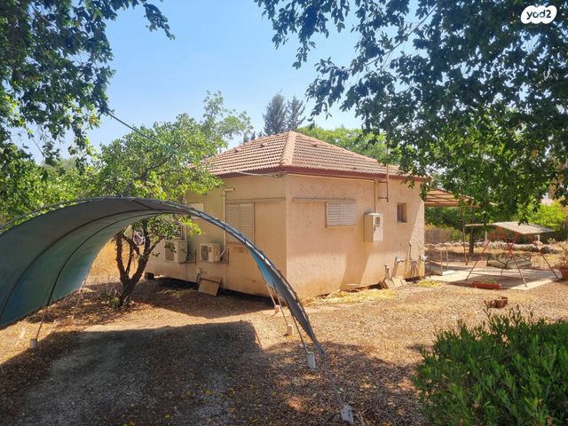 בית פרטי/ קוטג', שדרת הפיקוסים 22, מולדת, מולדת