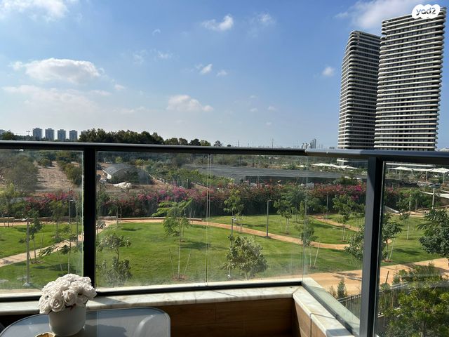 דירה, יצחק נבון 3, נאות אריאל שרון, קרית אונו