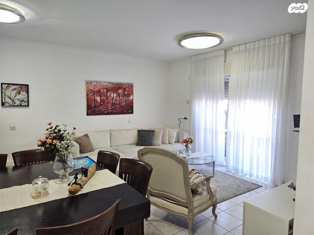 דירת גן, צאלון 430, נוף כינרת, טבריה