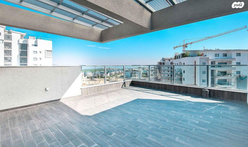 גג/ פנטהאוז, דרך הארגמן 8, שער הגיא מערב, יקנעם עילית