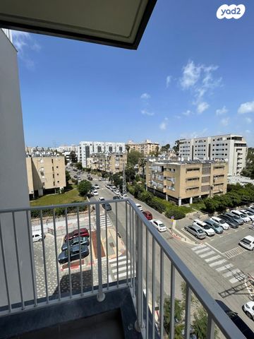 דירה, מעפילי אגוז 31, נווה חן, תל אביב יפו