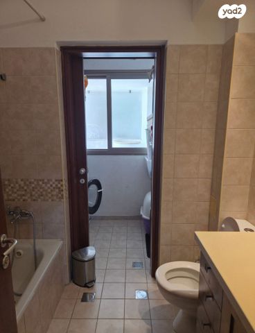 דירה, האימהות 11, סביוני נצר סירני, נס ציונה