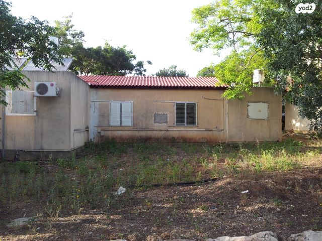 דופלקס, רחבת הגרעינים 1, גשר הזיו, גשר הזיו