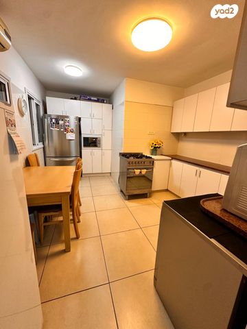 דירה, חיים ארלוזורוב 23, חסכון ג, לוד