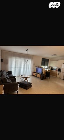 שושנה דמארי 4