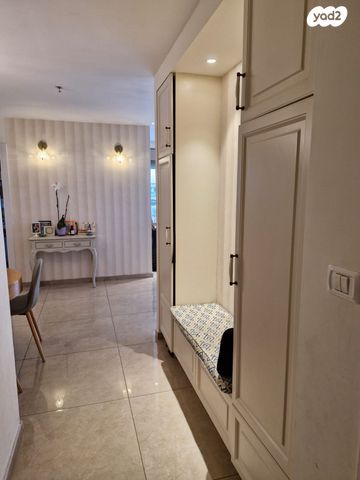 דירה, חנוך אלבק 15, צפון תלפיות, ירושלים