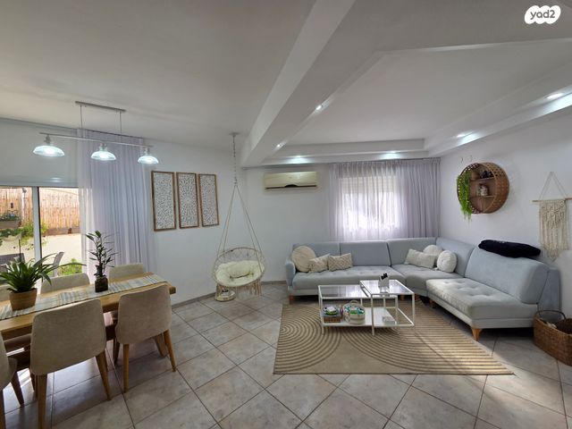 בית פרטי/ קוטג', אחד העם 16, אברמסקי, קרית אתא