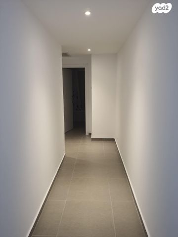 דירה, אהוד מנור 2, נאות אפק, אפקה, קרית ביאליק