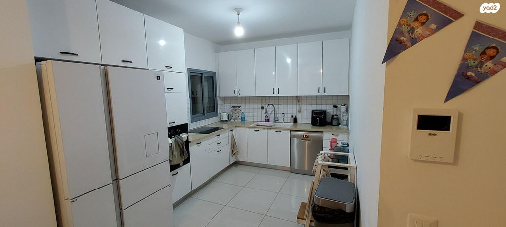 דירה, יגאל אלון 2, המרכז האזרחי, רמלה