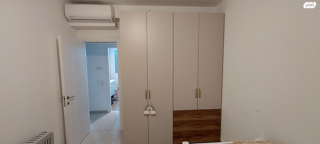 דירה, יגאל אלון 2, המרכז האזרחי, רמלה