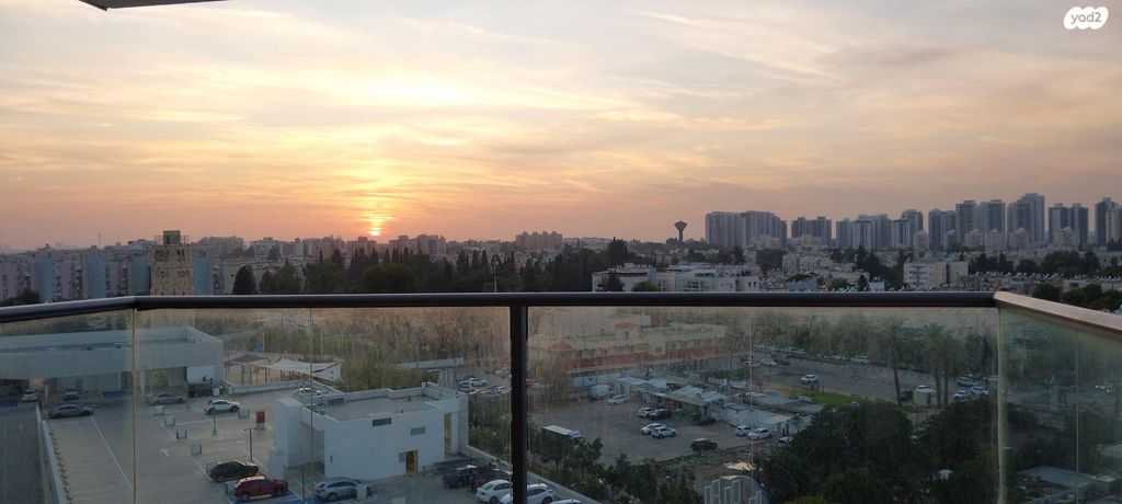 דירה, יגאל אלון 2, המרכז האזרחי, רמלה