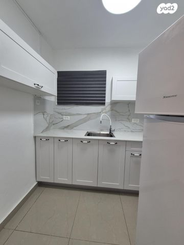 גיבורי הקריה 13