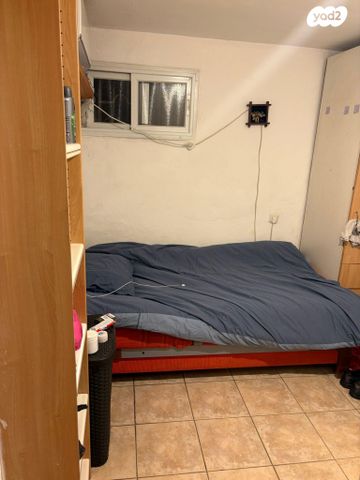 עמנואל אולסבנגר 19