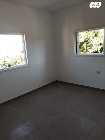 דירה, שדרות העצמאות 41, רוטשילד עצמאות, בת ים