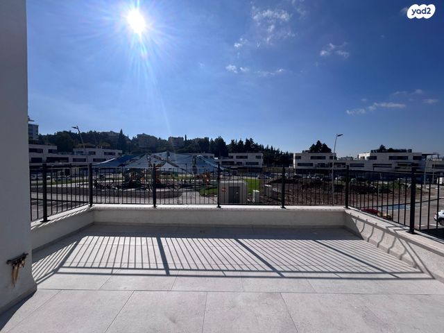 חיים לסקוב 5