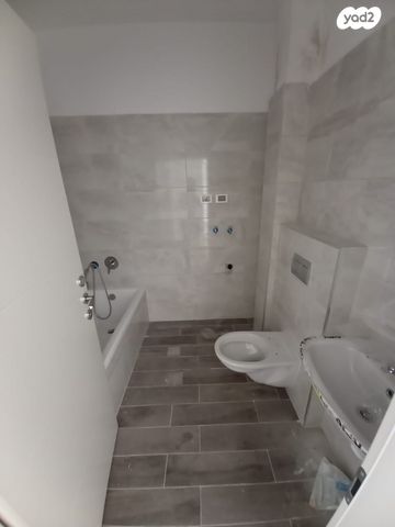 גג/ פנטהאוז, נהרדעא 6, שפע חיים / רמת בית שמש ד-3, בית שמש