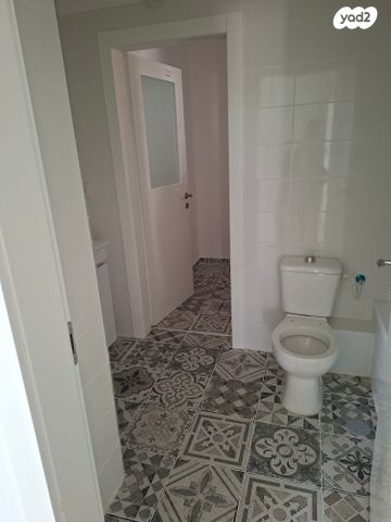 דירה, לאה גולדברג 10, צפון נס ציונה, נס ציונה