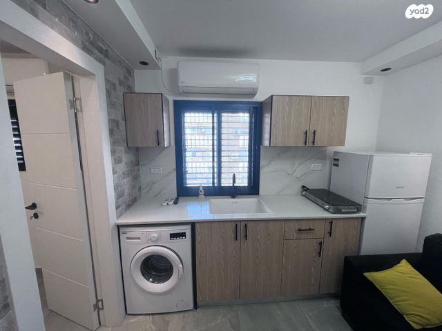 יחידת דיור, שדרות יוספטל 72, מרכז העיר, קרית אתא