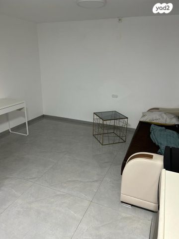 שדרות ברוך בוארון 14