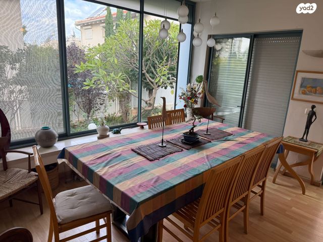 סאבלט, רבי עקיבא 24, הרצליה הצעירה, הרצליה