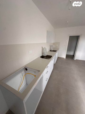 דירת גן, כפר אלדד, כפר אלדד, כפר אלדד