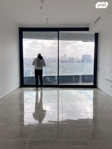 דרך מנחם בגין 157