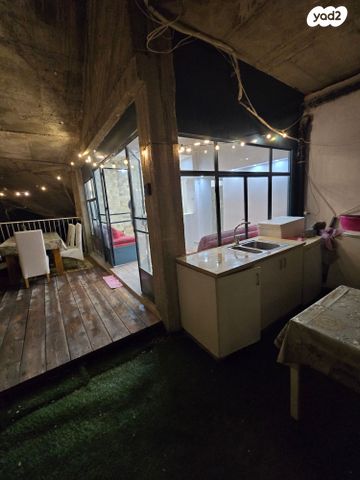 דירת גן, האר"י 15, העיר העתיקה, צפת