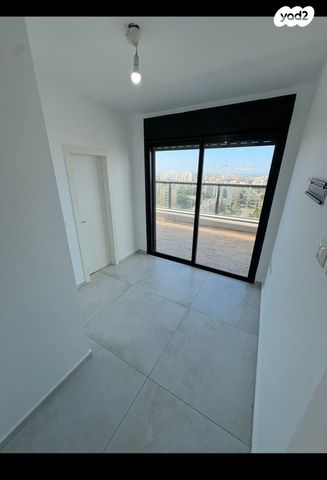 גג/ פנטהאוז, מנחם ארבר 13, נווה עופר, תל כביר, תל אביב יפו