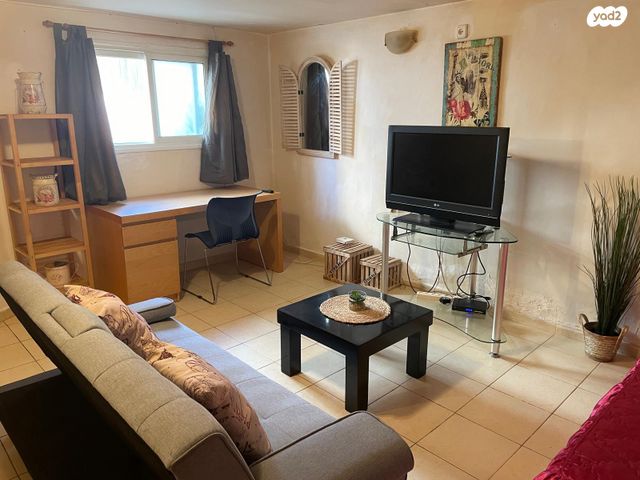 יחידת דיור, הנשיא יצחק בן צבי 184, הרצליה פיתוח, הרצליה