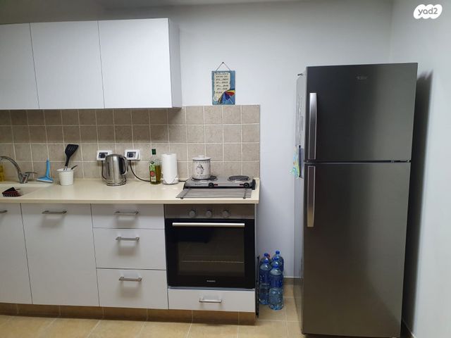 יחידת דיור, משה לוי 8, גני איריס, נס ציונה