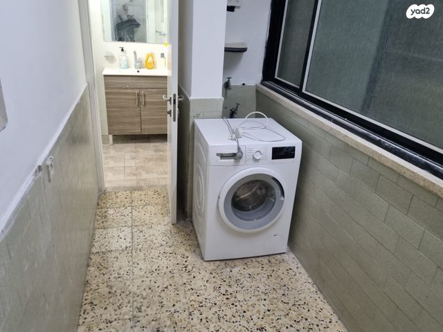 דירה, הרצל 84, שכונת בן גוריון, מרכז העיר ג', רמת גן