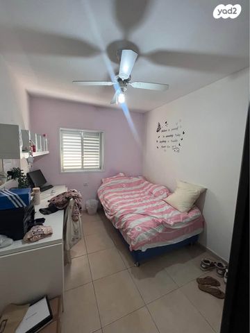 דירה, יהושע רבינוביץ 22, בן גוריון, חולון