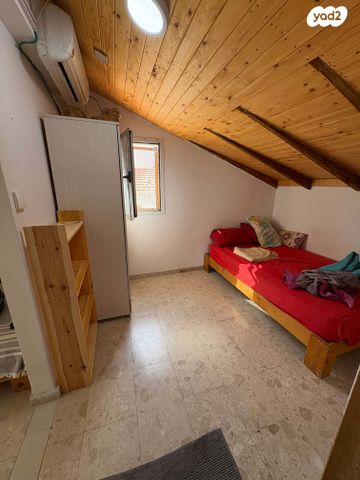 משעול נופר 10