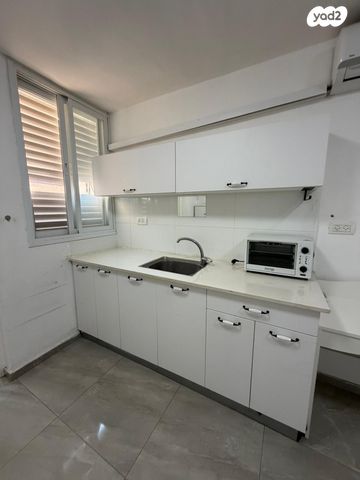 דירה, אבן גבירול 9, רובע ב', אשדוד