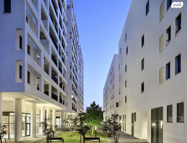 דירה, שדרות ירושלים 129, מכללת תל אביב יפו, דקר, תל אביב יפו